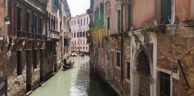 Canale di fronte alla Foresteria Valdese Venezia